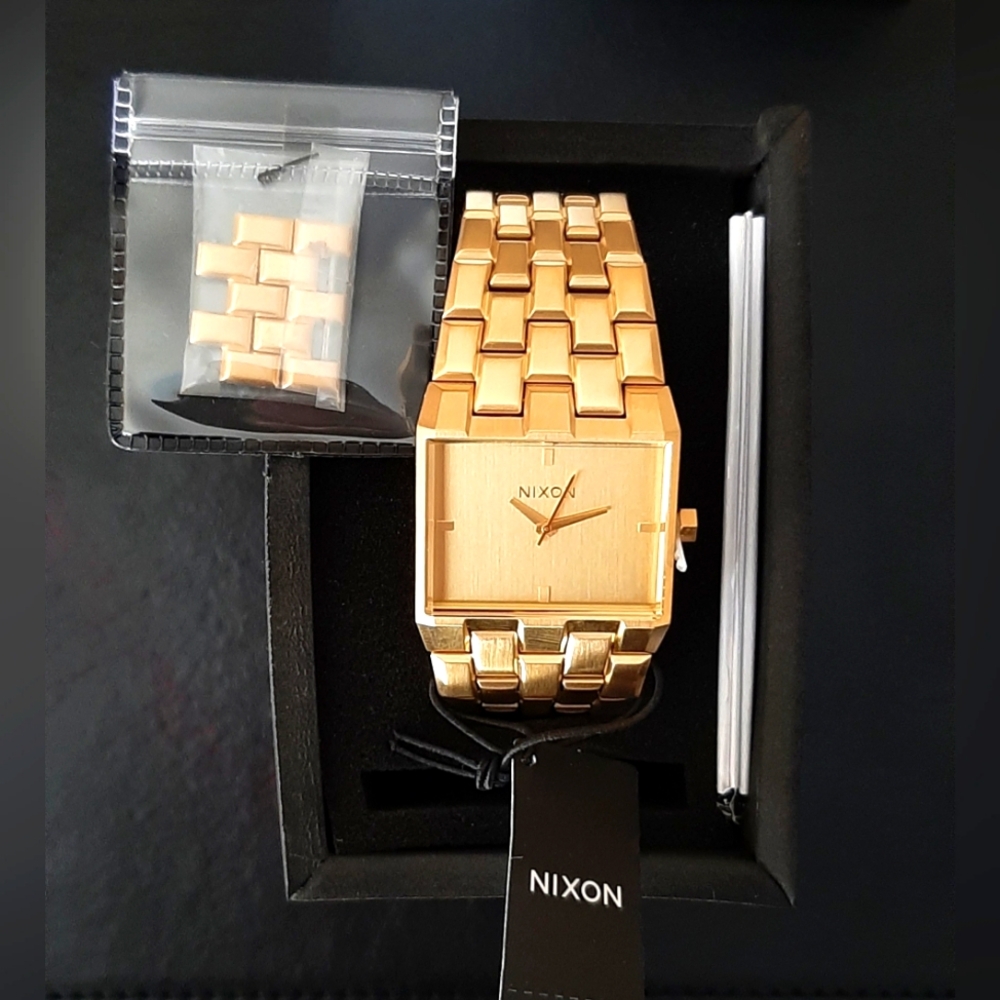 Nixon Ticket II Quartz Gold Watch *NWT* - Picture 10 of 16